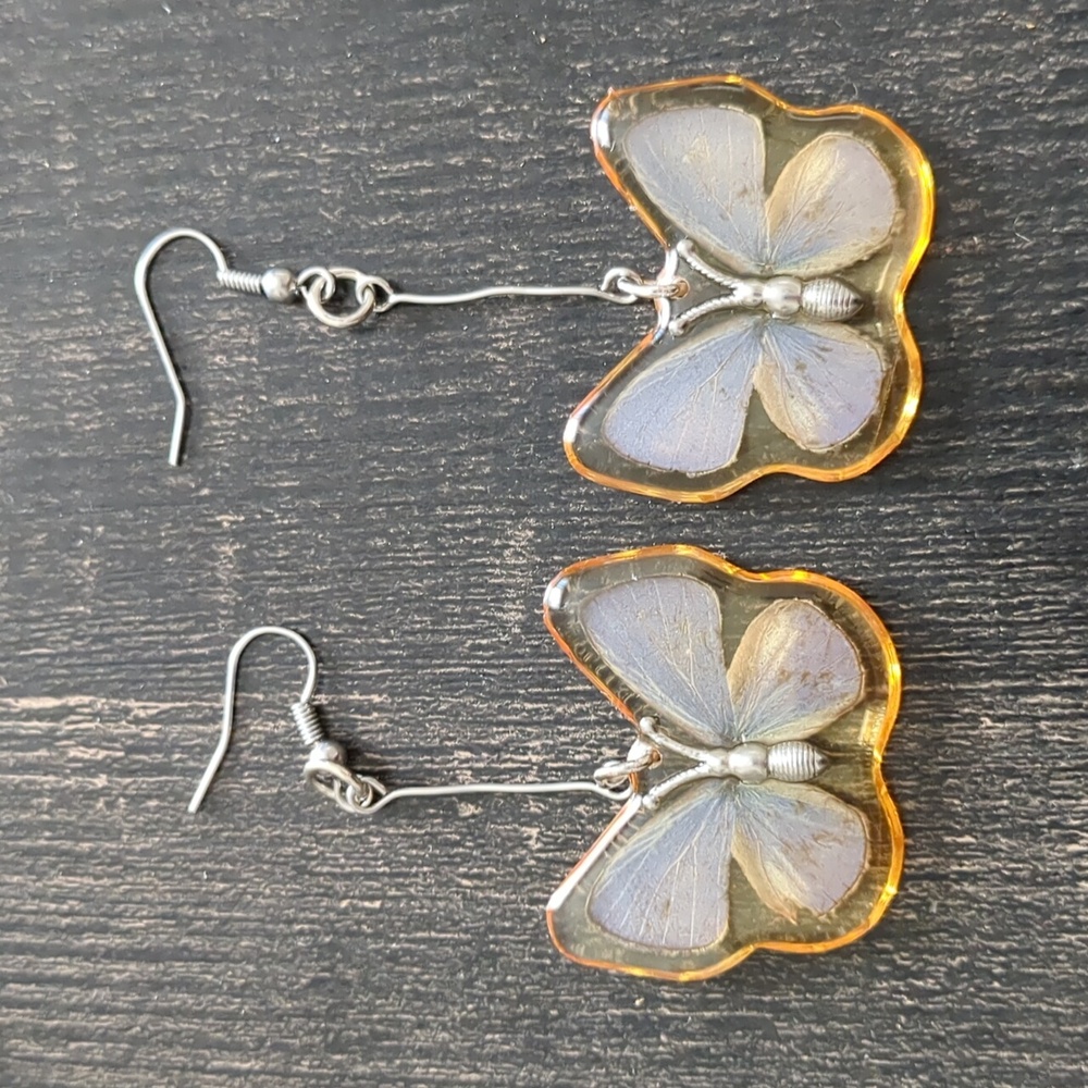 Vintage Butterfly Dangle Earrings In Amber Resin